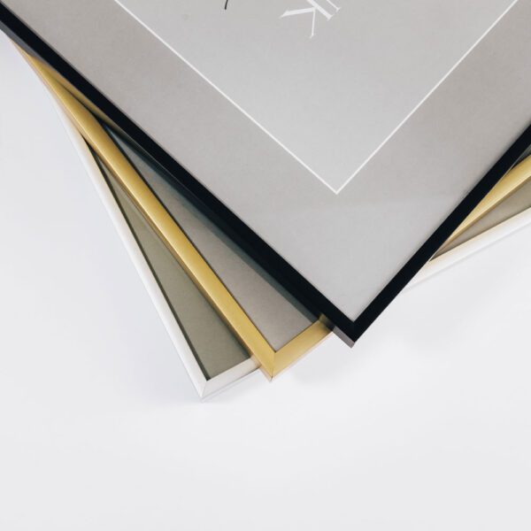 Alumiinium matt pildiraam seinale