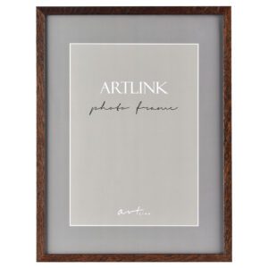 Pruun puidust pildiraam